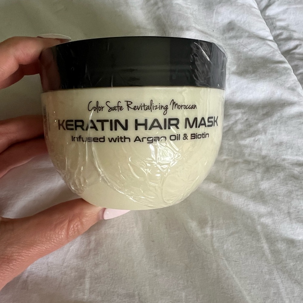 Keratin Hair Mask by Straight Ahead infused with argan oil & biotin, color safe